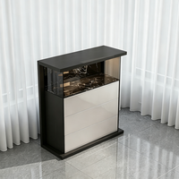 Meuble d'appoint moderne pour salon en MDF laqué brillant avec étagère en verre trempé et pierre frittée, éclairage LED, durable, 3 tiroirs