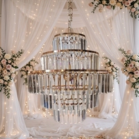 Magnifiques lustres en cristal de mariage en couches de cristal pour centres de table