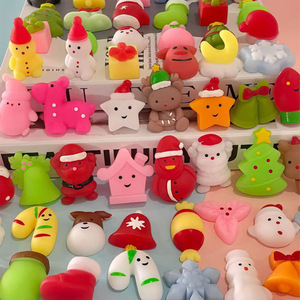 ของเล่นบีบ Tpr Mini Squishy รูปสัตว์น่ารักและซานตาคลอส ขนาด 3 ซม. สำหรับตกแต่งคริสต์มาส ราคาถูกจากโรงงาน - Product Image 3