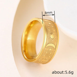 Anillo de acero inoxidable chapado en oro de 18 quilates con diseño de sol, luna y estrellas, anillo de moda unisex, regalo para ella y él DJ082 - Product Image 4