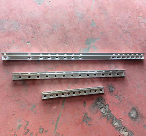 Abrazadera de Alta Calidad Resistente a la Corrosión <span class=keywords><strong>para</strong></span> <span class=keywords><strong>Postes</strong></span> de Servicios Públicos de Acero con 11/13/15 Orificios, Tipo Cruzado, <span class=keywords><strong>para</strong></span> Concreto/Madera/Metal, Modelo CT8, Colgante - Product Image 3