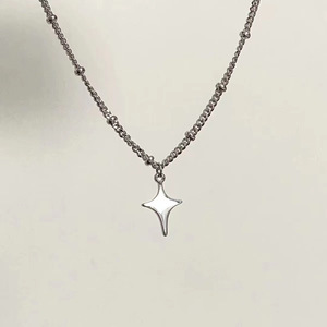 Collana <span class=keywords><strong>Girocollo</strong></span> Trendy con Ciondolo a Stella Traforata, Accessorio Moda per <span class=keywords><strong>Uomo</strong></span> e Donna, Catena per Maglione da Festa - Product Image 2