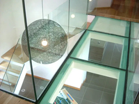 Verre de sécurité feuilleté trempé pour escalier, idéal pour la décoration d'hôtels, balustrades d'escalier intérieures et extérieures, balustrades contemporaines.