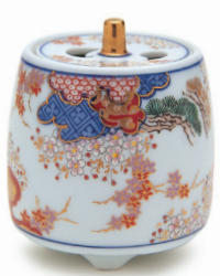 Quemador de Incienso Japonés Hecho a Mano de Porcelana Nishiki Botan de Arita Ware de Nipponkodo (1 Pieza) - Product Image 5