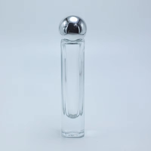 Luxury Custom Mini Square Crimp Clear Empty 15ml 30ml Glass Perfume Bottle with Screen Printing Pump Sprayer and <b>Reed</b> <b>Diffuser</b> - Product Image 2