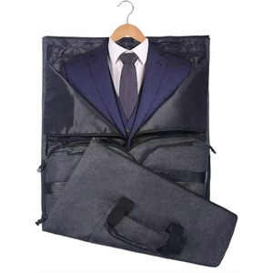 Bolsa de traje plegable para hombre de alta calidad con logotipo personalizado de fábrica BSCI, con compartimento para zapatos, convertible en bolsa de viaje para fin de semana. - Product Image 5