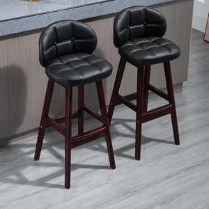 Tabouret de bar capitonné en cuir PU, dossier en bois massif, assise rembourrée courbée, repose-pieds rétro pour salle à manger, îlot de cuisine, <span class=keywords><strong>barhocker</strong></span> - Product Image 4