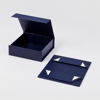 Boîte cadeau bleu marine à fermeture magnétique pour vêtements, fleurs, chocolat et emballage de produits de luxe avec personnalisation de la marque
