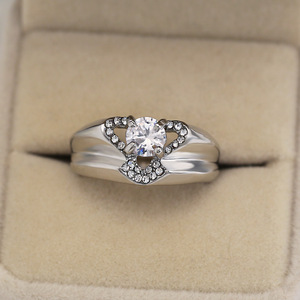 Anello Creativo a Forma di Cuore per Coppie, Accessorio Romantico per Proposte e Feste, Regalo di Moda - Product Image 3