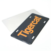Großhandel Custom Aluminium mit geprägten Maschine Blackout US Carbon Fiber Nummern schild mit Fernbedienung