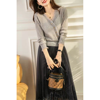 Automne nouvelle mode et femmes élégantes à manches longues col en v pull en tricot pull plissé Net fil jupe tricoté deux pièces ensemble