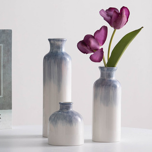 Jarrón de Cerámica Azul Pintado a Mano de Estilo Minimalista para Exhibición de Flores Secas o Frescas, Decoración para Sala de Estar o Sala de Exposiciones - Product Image 2