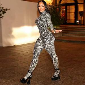 جمبسوت من قطعة واحدة مطبوع عليه فهد ملابس نسائية ضيقة لتمارين اليوجا والجمبسوت - Product Image 3