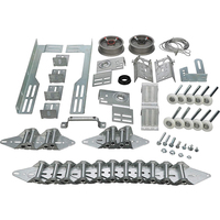 Fabricant de portes de garage OEM Bande d'étanchéité inférieure pour rail de porte de garage Rail incurvé Boîte de quincaillerie métallique pour porte de garage personnalisée