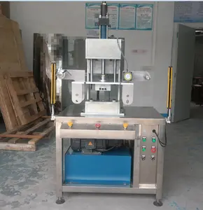 Petite machine de fabrication de savon semi-automatique Imprimante de savon de toilette Ligne de finition de savon à lessive Bon approvisionnement d'usine