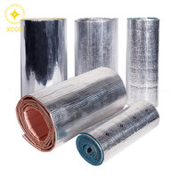 Isolation thermique automobile moderne personnalisée anti-UV avec feuille carrée en aluminium et mousse pour usage en entrepôt