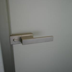 Meilleur prix <span class=keywords><strong>d</strong></span>'usine <span class=keywords><strong>Porte</strong></span> <span class=keywords><strong>d</strong></span>'<span class=keywords><strong>entrée</strong></span> personnalisée en aluminium Cadre étroit <span class=keywords><strong>pour</strong></span> application extérieure Maison résidentielle Appartement Chambre à coucher Hôtel - Product Image 3