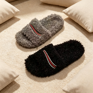 Wholesale Price Luxury Designer Plush <b>Slippers</b> Trendy Fluffy Indoor Slides, Cozy Open Toe Home <b>Slippers</b> for Men and Women - Product Image 3
