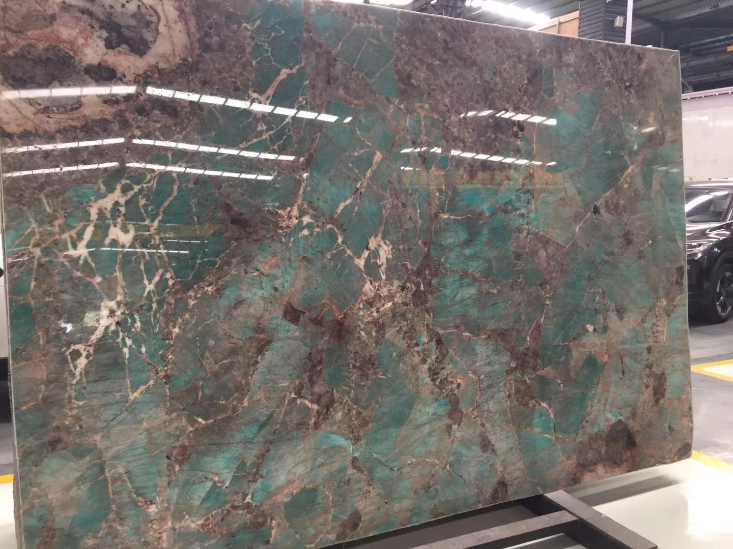 大理石インテリア(オリーブグリーン) 高級翡翠大理石スラブ 薄緑色のオニキス 特徴的な壁パネル用