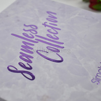 Boîte-cadeau personnalisée de texture de marbre violet de nouveauté avec le logo de marquage à chaud Boîte rigide de parfum cosmétique de style magnétique de Flip-top