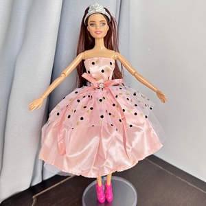 Vêtements pour poupées de 30 cm, robes de soirée en tissu de style occidental pour filles, taille grande et tendance pour poupées de 11 pouces - Product Image 6