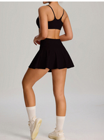 Ensemble de sport 2 pièces pour femme, antibactérien, style tennis, comprenant un soutien-gorge de sport ultra-doux et une mini-jupe, séchage rapide, écologique, devant