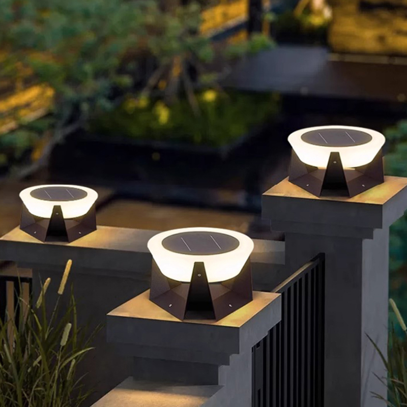 Outdoor Solar LED Garden Pillar Lamp