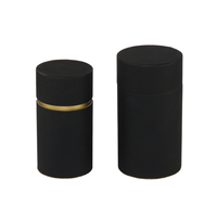 Tube cylindrique en papier noir doux au toucher vide de luxe 30ml 50 ml boîte cosmétique bouteilles en verre de parfum boîte-cadeau avec logo en relief