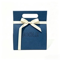 Coffrets cadeaux de luxe haut de gamme personnalisés et réutilisables pour perruques, en carton rigide avec finition douce au toucher, pelliculage mat et gaufrage UV