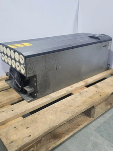Controlador de Motor de Corriente Alterna de 55 kW 6SE64402UD355FA1 6SE6440-2UD35-5FA1 - Product Image 1