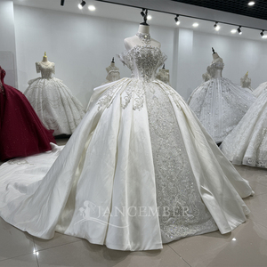 ชุดแต่งงานประดับกลิตเตอร์เลื่อมหรูหราทรงบอลกาวน์ ชุดเจ้าสาวสั่งตัดได้ รุ่น Xs199 - Product Image 2
