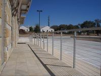 Poteaux de balustrade d'escalier modernes en acier inoxydable robuste, vente chaude directe usine