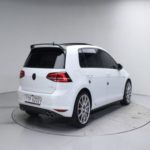 Volkswagen Golf GTD BlueMotion TDI Automático, Eficiente Diésel, Hot Hatch, Ingeniería Alemana que Combina Rendimiento y Ahorro de Combustible - Product Image 1