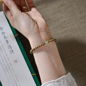 Bracciale di Perline in Legno di Sandalo Verde Naturale <span class=keywords><strong>Singolo</strong></span> o Multiplo Gioielli Fatti a Mano <span class=keywords><strong>per</strong></span> Donna Uomo <span class=keywords><strong>Coppia</strong></span> - Product Image 4
