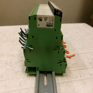 ติดต่อ Plc-bsc-24dc/2wbr1 โมดูลอินเทอร์เฟซ Plc แบบ Lay 20ch 24vdc Din Rail - Product Image 1