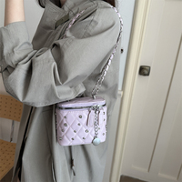 Sac à bandoulière mini JINZE3680 pour femme, matelassé, orné de diamants, avec chaîne, sac bandoulière tendance, petit sac à cosmétiques, sac à main de vanité
