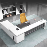 Bureau de direction créatif haut de gamme, bureau simple et moderne, grand bureau du président, bureau du directeur général