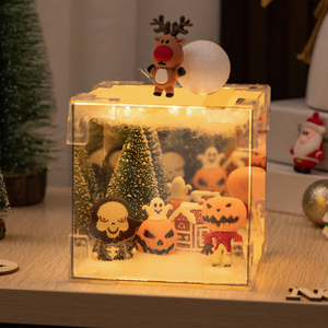 Nueva Lámpara de Espejo con Luces Navideñas, Decoración de Mesa para el Hogar, Cubo Mágico Navideño, Luz Nocturna Transparente, Decoración con Luz de Santa Claus y Nieve - Product Image 2