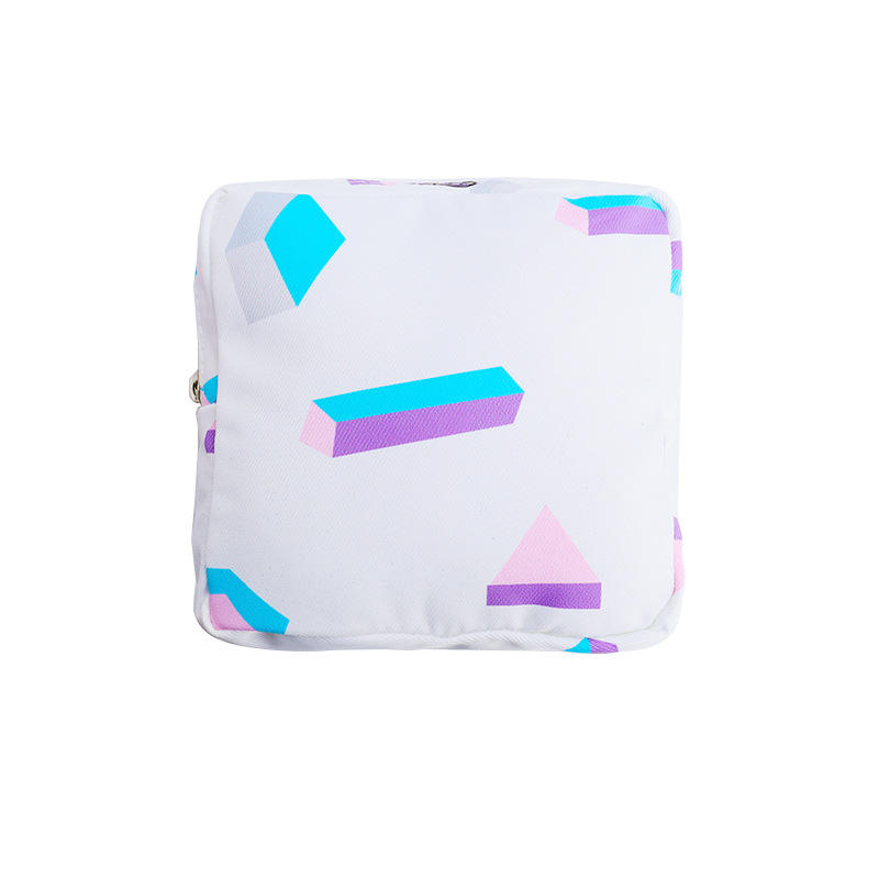 เรขาคณิตสีขาว