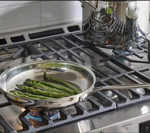 Collection de batterie de cuisine haut de gamme en acier inoxydable - Ensemble de casseroles compatibles induction avec couvercles en verre et insert vapeur - Product Image 6