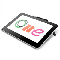 Tablette graphique Wacom One HD DTH134 avec écran tactile 13,3 pouces pour interface graphique ; compatible Mac/PC/Chromebook