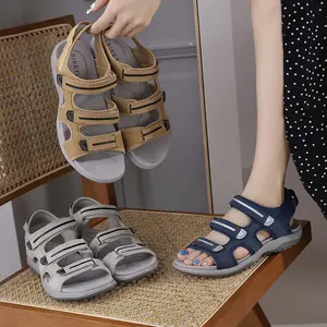 Sandálias planas femininas de alta qualidade, sandálias estilo esportivo, sapatos baixos confortáveis e resistentes ao desgaste, mais vendidas no atacado