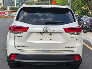 Voitures d'occasion à conduite à gauche Toyota Highlander SUV 7 places AWD 2.0T Essence Véhicules d'occasion avec rapport d'inspection Exportation - Product Image 6