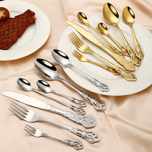 Set Peralatan Makan Pisau Sendok Garpu Mewah Gaya Barok Vintage Emas Stainless Steel untuk Pernikahan - Product Image 6
