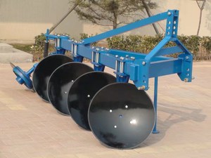 Aratro a disco agricolo a 3 dischi ad alta produttività, azionato a diesel, montato su trattore, per macchine agricole - Product Image 1