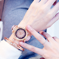 Ensemble cadeau montre et bracelet pour femme avec cadran fleur en cristal, alliage ton or rose, bracelet rose, montre-bracelet à quartz tendance, vente en gros