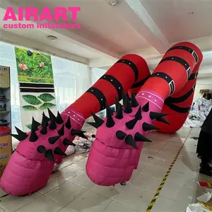 Techo decorado con patas inflables sexys, patas inflables gigantes y tacón alto
