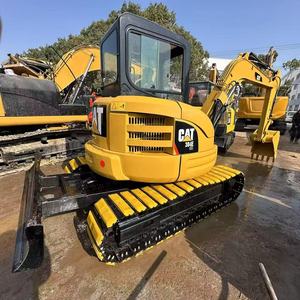 Mini-excavatrice Caterpillar 304E CR d'occasion, 4 tonnes, compacte, à rayon de braquage réduit, modèle original Cat 304E2 CR, petite excavatrice sur chenilles avec chenilles en caoutchouc - Product Image 2