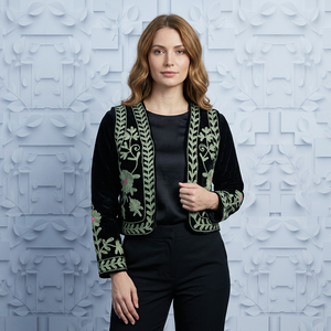 Suzani ทำด้วยมือของผู้หญิงเสื้อแขนกุดโบฮีเมียนปักลายดอกไม้สีดำ - Product Image 1