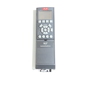 Convertidor de Frecuencia Original Nuevo 131B0456 FC-302P4K0T5E20H1XG 4.0 KW / 5.0 Trifásico 380 - 500 VAC - Product Image 3